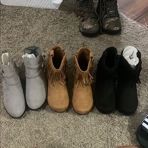 Stylish Kids Fringe Boots - Gray, Tan, and Black
